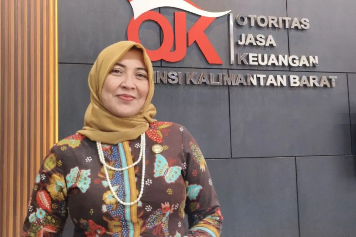 Kepala OJK Provinsi Kalbar Rochma Hidayati di Pontianak, Kamis (8/10/2026)