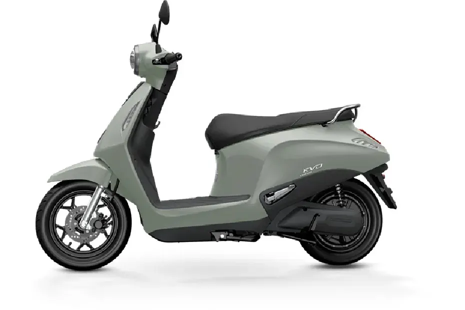 VinFast Evo Electric, Olive.