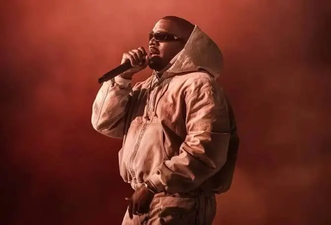 Konser Kanye West bertajuk Ye Live di Stadion Utama Gelora Bung Karno (GBK), Jakarta, pada 24 Oktober 2026 diperkirakan menarik puluhan ribu pengunjung dari luar negeri dan berbagai daerah di Indonesia.