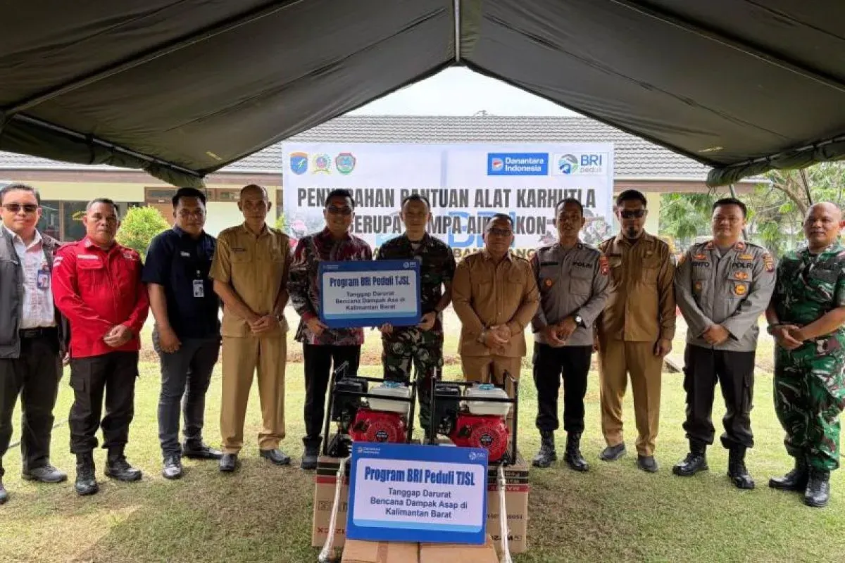 BRI Peduli menyalurkan 270 mesin pompa air dan bantuan kesehatan.