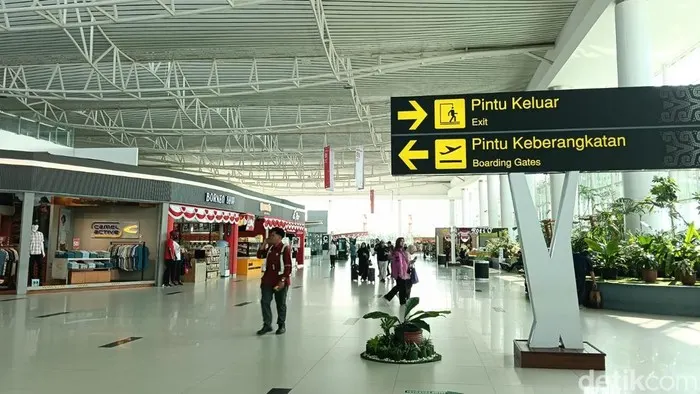 Bandara SAMS Sepinggan Balikpapan, Kalimantan Timur.