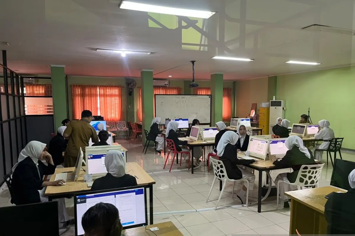 Pelaksanaan TKA di SMK Negeri 5 Pontianak.